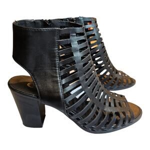 Rue 21 etc! Laser Cut Side Zipper Open Toe Heels Size Large 8/9